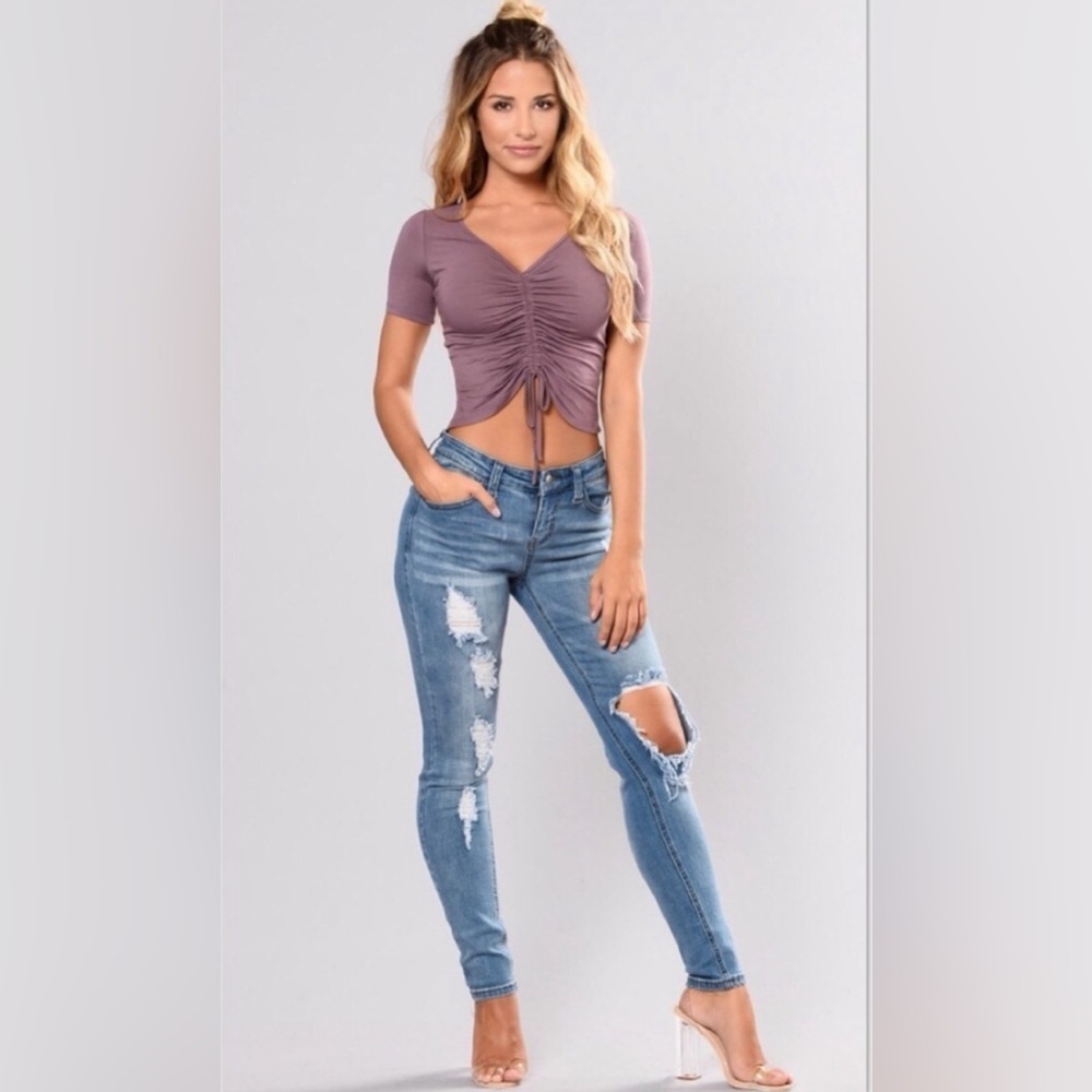 Mauve Short-Sleeve V-Neck Plain Drawstring Crop Tee size medium